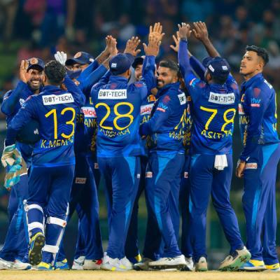 ශ්‍රී ලංකා සංචිතය නම් කරයි - නායකත්වය චරිත් අසලංකට