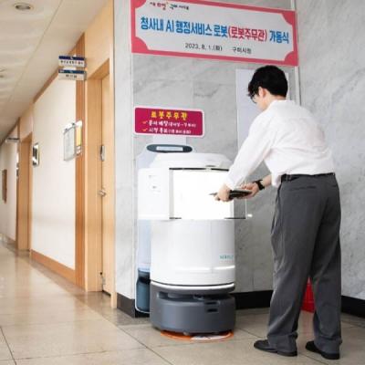 රාජ්‍ය සේවයේ සිටි "රෝබෝවෙක්" සිය දිවි නසා ගෙන