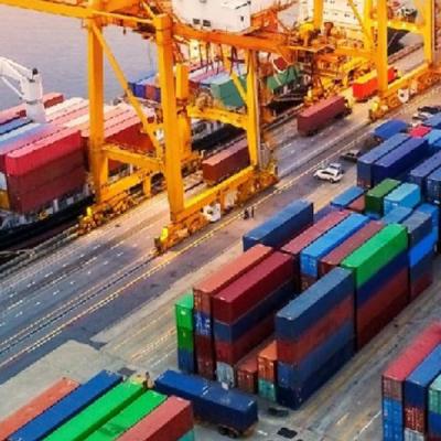 රේගුවෙන් නිදහස් කළ ප්‍රශ්න ගත බහාලුම්වල තිබූ දේවල් එළියට