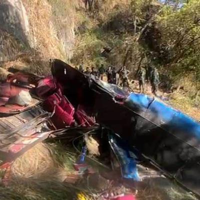 ඇල්ලේ බස් අනතුරෙන් මියගිය ගණන 15ක් දක්වා ඉහළට