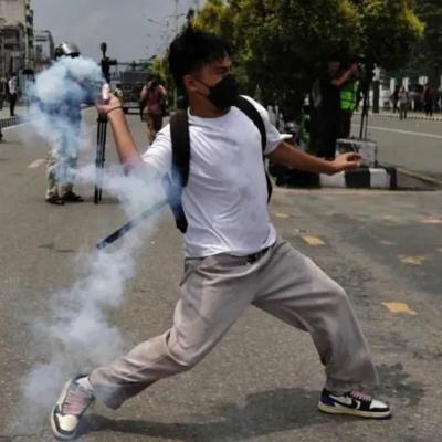 සමාජ මාධ්‍ය තහනමට එරෙහි නේපාලයේ විරෝධතාවලින් 13ක් මරුට