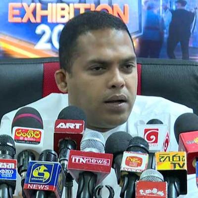දැන් වනිඳුට වඩා හොඳ ක්‍රීඩකයෝ සමාජ මාධ්‍යයේ ඉන්නවා - හරීන්