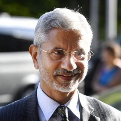 ඉන්දීය විදේශ ඇම​ති දිවයිනට